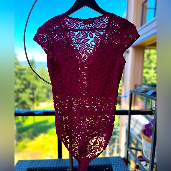 Christmas - Thick Lace Body Suit with snap crotch and lined chest. - Picture 2 of 13